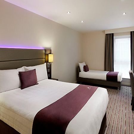 Premier Inn Liverpool Tarbock Eksteriør bilde