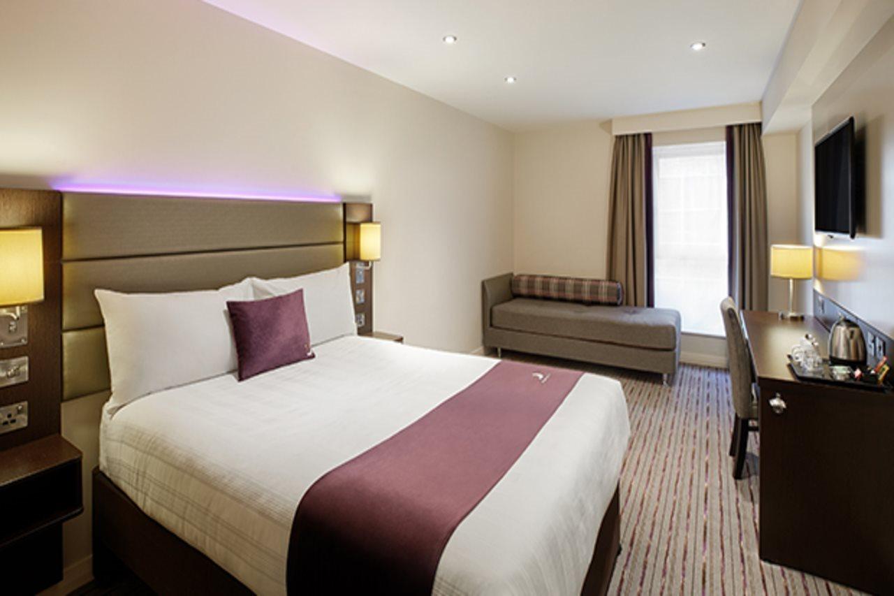 Premier Inn Liverpool Tarbock Eksteriør bilde