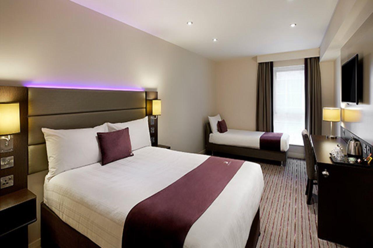 Premier Inn Liverpool Tarbock Eksteriør bilde