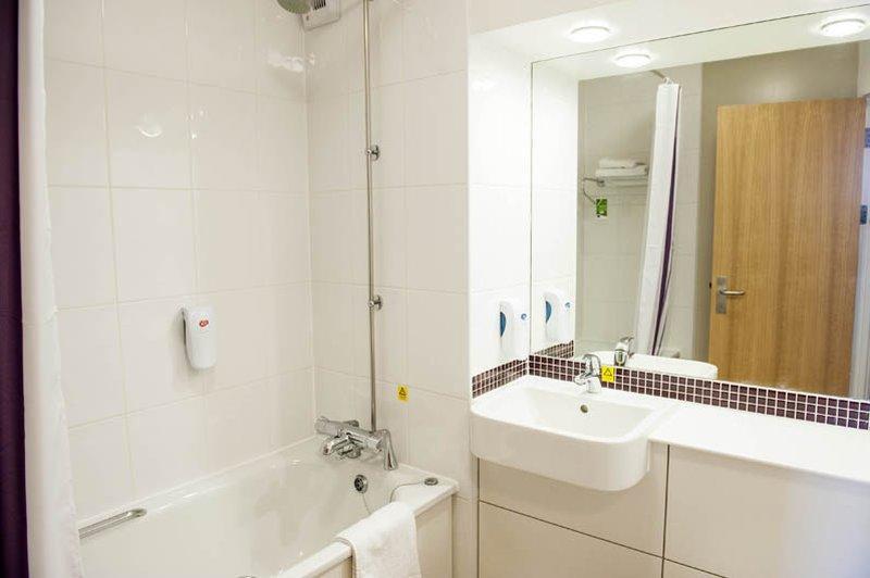 Premier Inn Liverpool Tarbock Eksteriør bilde